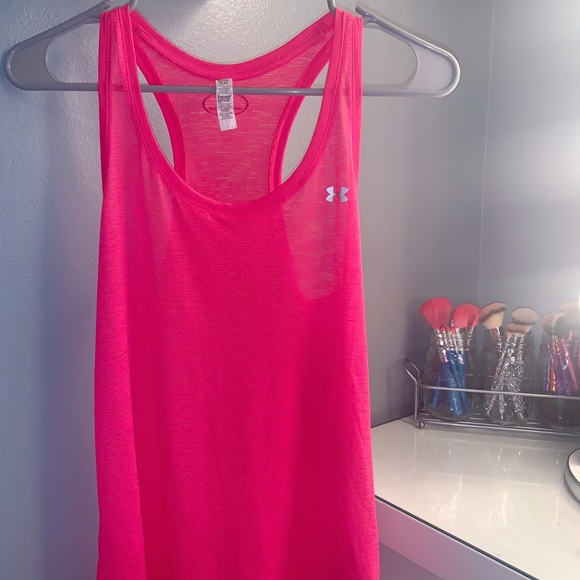 Under Armour Tops - UNDER ARMOUR Tank